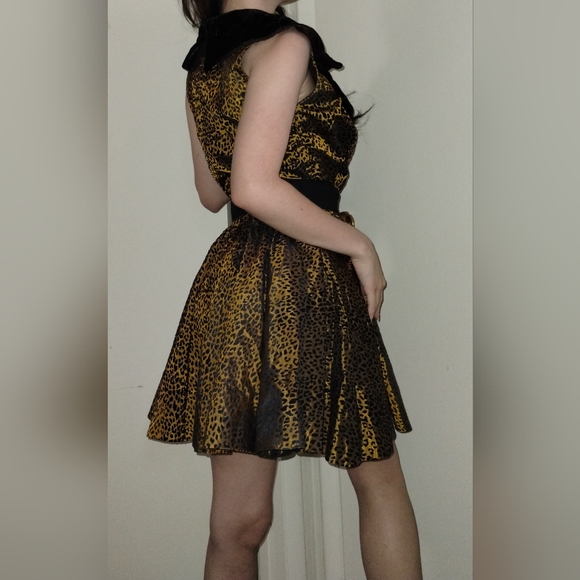 Karen Okada for David Howard Climax Velvet Leopard Print Dress - Picture 3 of 5